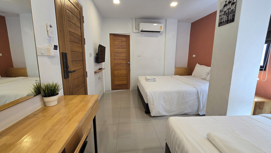 Bedroom 26