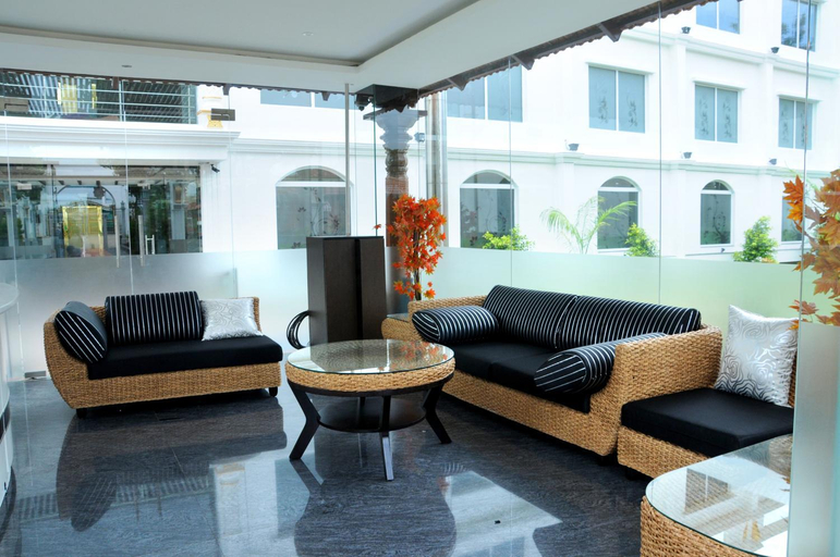 Public Area 2, Jal Mahal Resort And Spa, Mysore