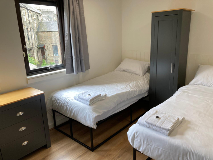 Others 3, Linlithgow Lodge, West Lothian