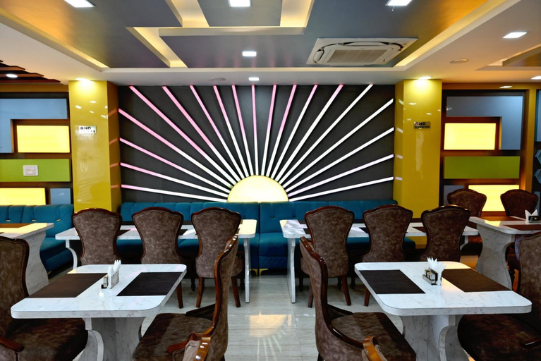 Food & Drinks, Hotel Navraj Palace , Lucknow
