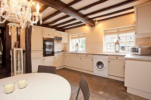 Kitchen 2, Dovehouse Farm, Warwickshire