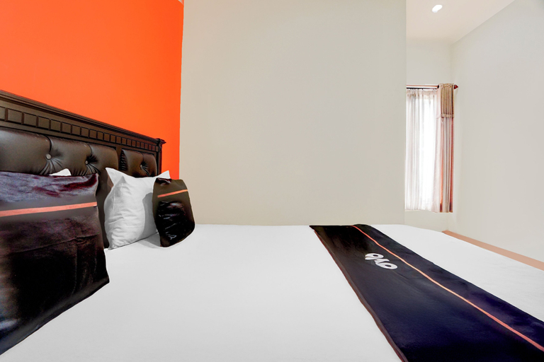 Bedroom 5, Hotel O 76 Gayungsari, Surabaya