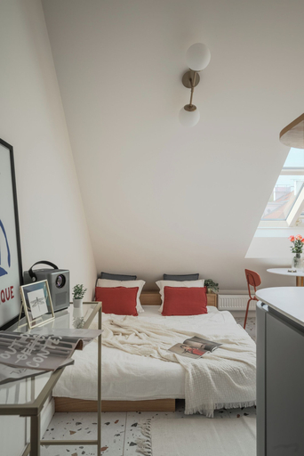 Bedroom 2, Backyard Design home near Castle, Praha 6
