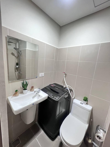 Bathroom 3, Unistay Coast Res R19 with Bal-Sunset Vw, Pasay City