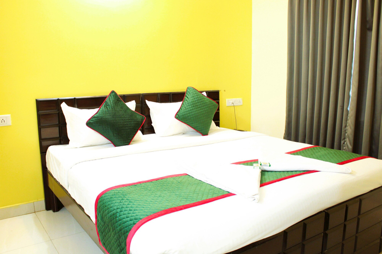 Bedroom 3, Hotel Crystal Suites, Bangalore