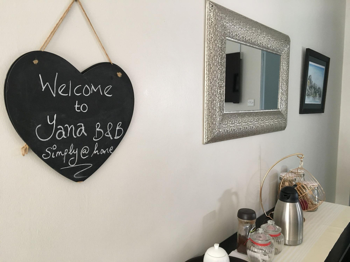 Public Area, Yana Bed & Breakfast, Gaborone