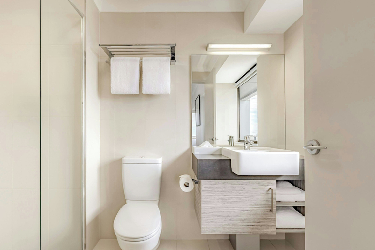 Bedroom 5, Courtyard By Marriott Darwin, City - Inner