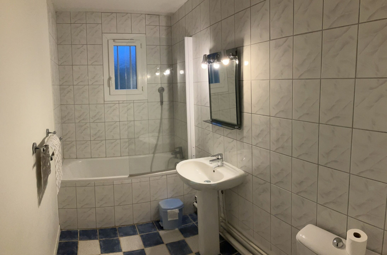 Bathroom 5, La Villa du Bac, Puy-de-Dôme