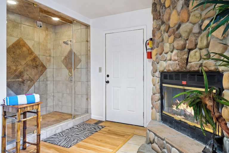 Others 5, Lovely Cabin near GSMNP & Attractions, Sevier
