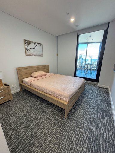 Bedroom, Sky High Luxury - 59th Floor at Ocean, Gold Coast