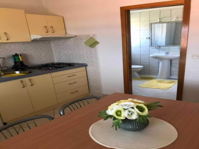 Others 5, Apartments Paloc - One-Bedroom Apartment with Balcony Zeleni, Bol