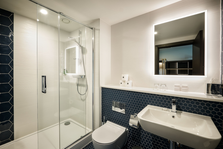Bathroom 5, The Grafton Hotel, Dublin