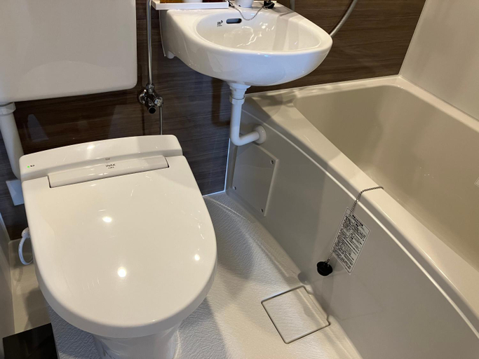 Bathroom 2, MAX CUBE Mooka, Mōka