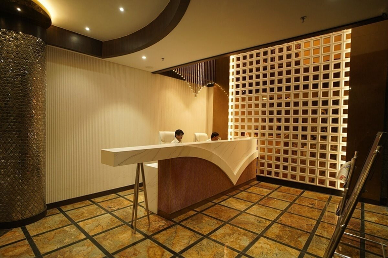 Bathroom 5, Hotel Square S, Varanasi