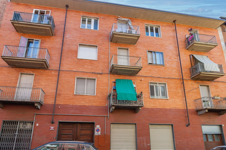Exterior & Views, Grotta del Chakra, Torino