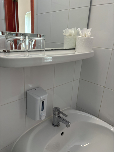 Bathroom 4, Hotel Gloria Budapest City Center, Budapesti