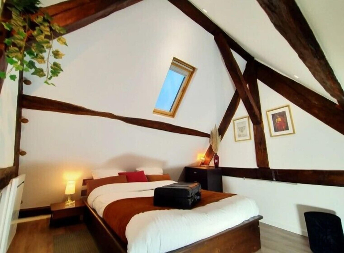 Bedroom 3, Manoir de l'Aisnerie, Loire-Atlantique