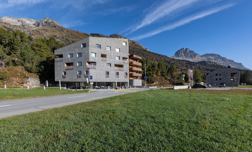 Exterior & Views 2, Longhin, Maloja