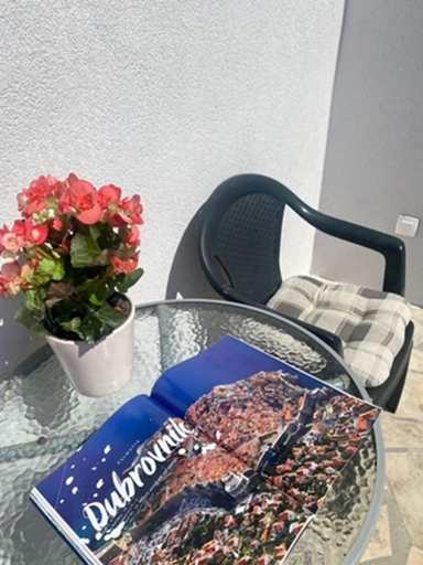 Food & Drinks, Studios IM, Dubrovnik