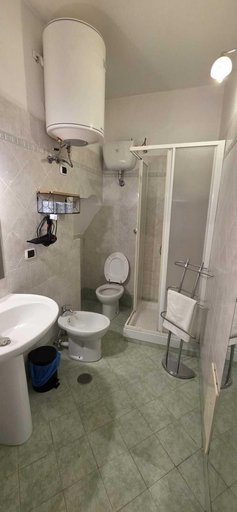 Bathroom 2, Appartamento Casa toledo, Napoli