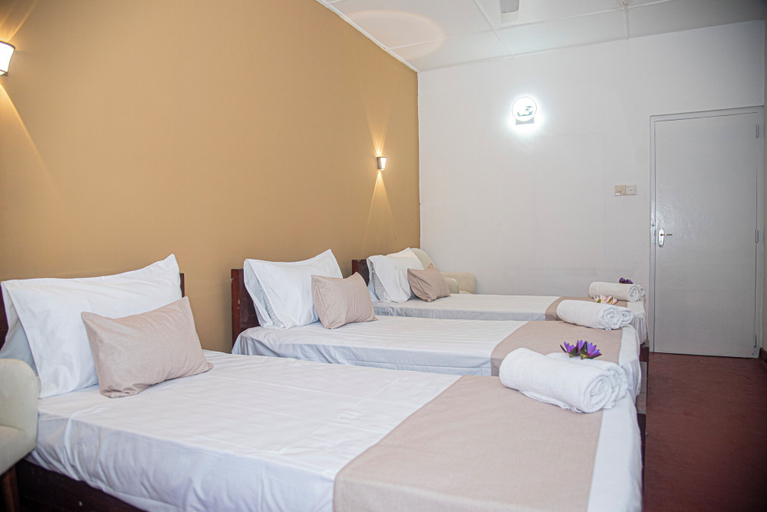 Bedroom 2, Sky Garden Hotel Kandy, K.F.G. & G. Korale