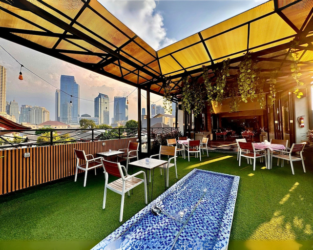 Food & Drinks 4, D'Bamboo Suites, South Jakarta