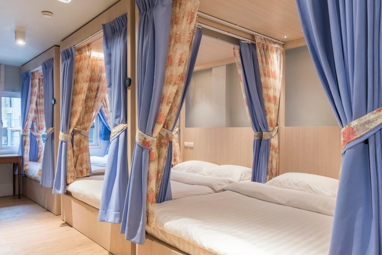 Bedroom 18