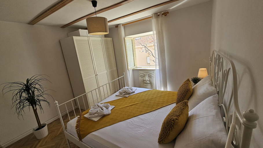 Bedroom 3, Holiday Home Jan, Novalja