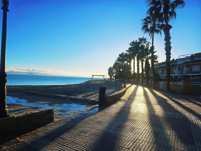 Beach, 4-bed Villa, Sleeps 8, Pets Ok & 10 min to Beach, Murcia