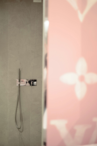 Bathroom 8