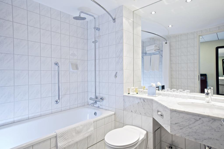 Bathroom 3, Stamford Bridge Hotel, London