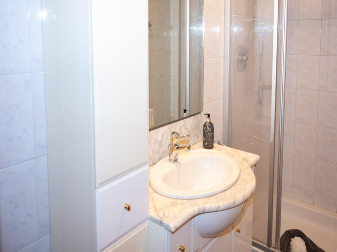 Bathroom 3, Farmhouse in Hollersbach near Ski Slopes, Zell am See