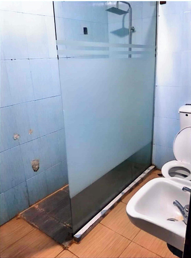 Bathroom 3, LEISURE SPRING HOTEL, Egbedore
