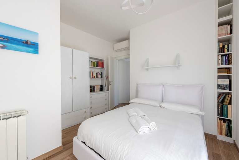 Bedroom 3, La casa di Rosetta, Genova