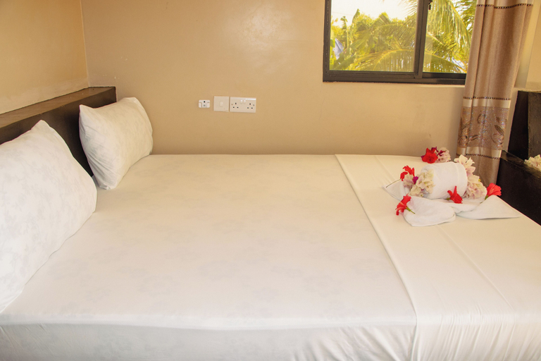 Bedroom, Uwende Villa Resort, Magharibi