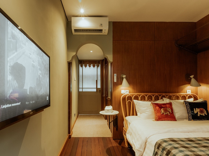 Bedroom 9