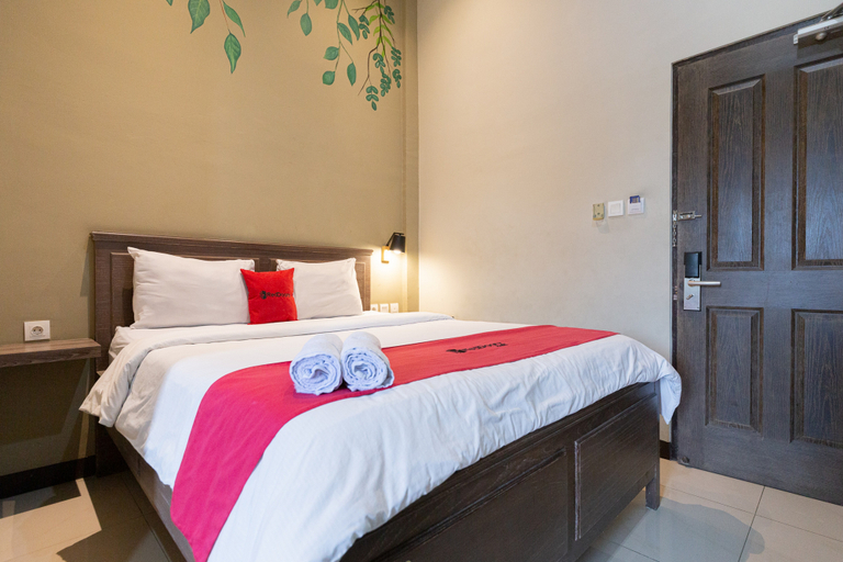 Bedroom 8