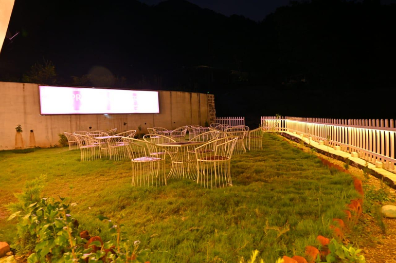 Others 5, Prashanti Retreat, Dehradun