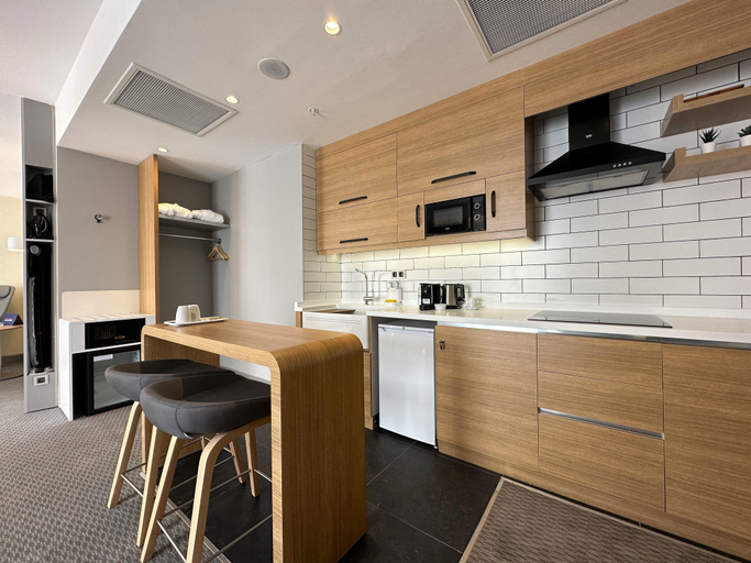 Dining Room 6