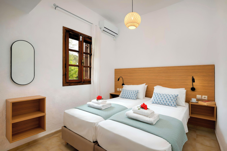 Bedroom 4, Plaisir Beachside Apts, Crete