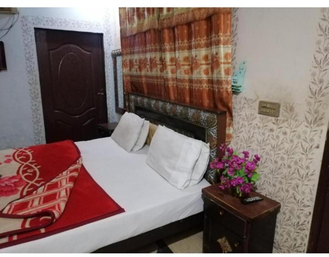 Others 2, New Faizan Hotel, Lahore