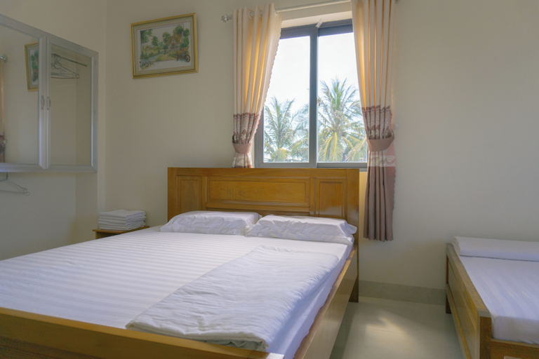 Bedroom 2, An Binh Hotel Phu Quy Island, Phú Quý