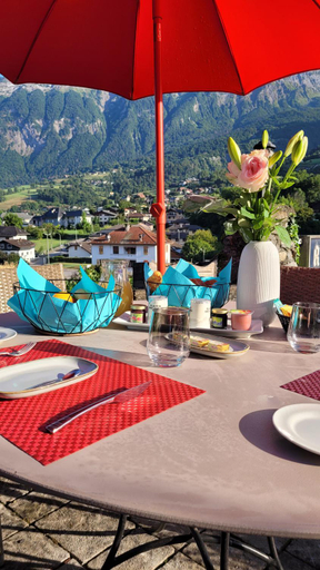 Others 5, Maison de Sisi, Savoie