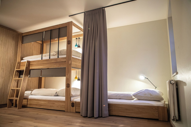 Bedroom 5, Safestay Kitzbühel Centre, Kitzbühel