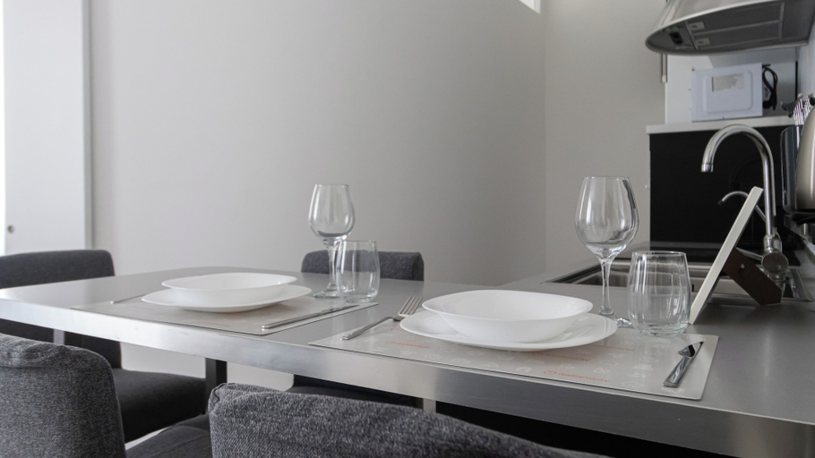 Others 5, Italianway Easy - Ticinese 83, 15 min to Linate, Milano