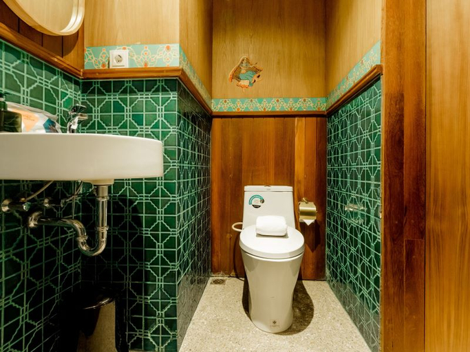 Bathroom 2