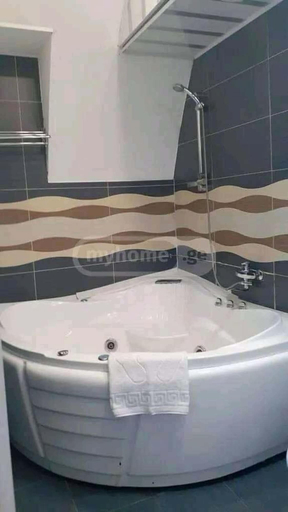 Bathroom 3, Hotel Antalia, Tbilisi