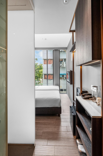 Beverly Hotels Elements - Others