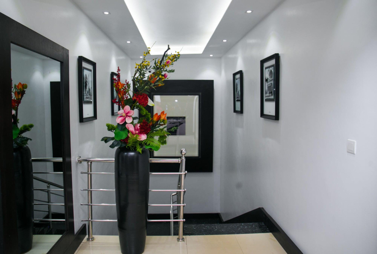 Public Area 3, Green Point Hotel, Mushin