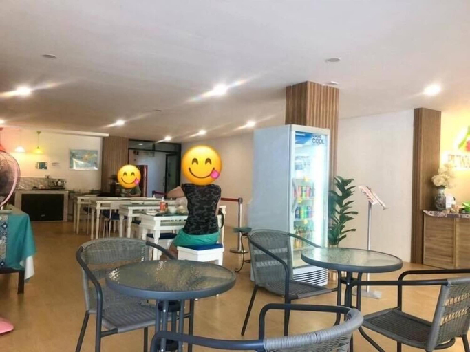 Food & Drinks 5, Puwanon Place, Muang Chiang Mai